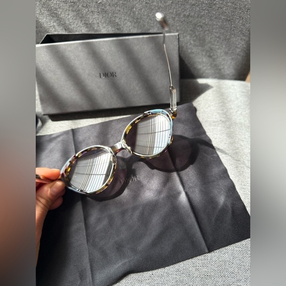 Dior Umbrage Sunglasses main image 6